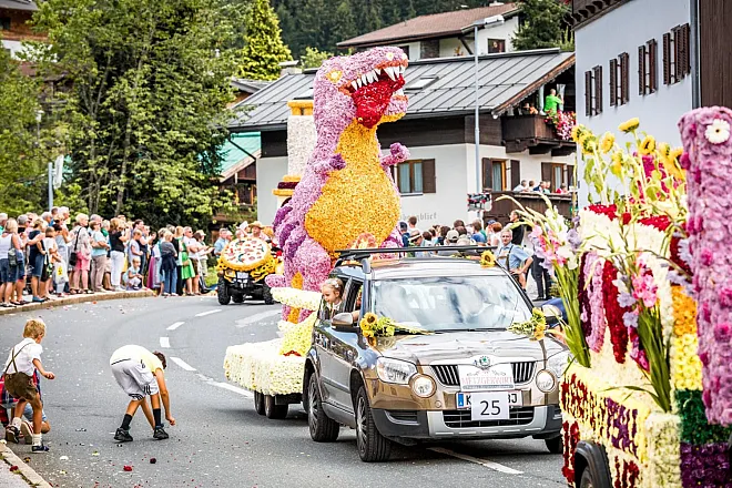 Blumencorso 4