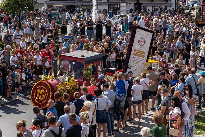 Blumencorso 3