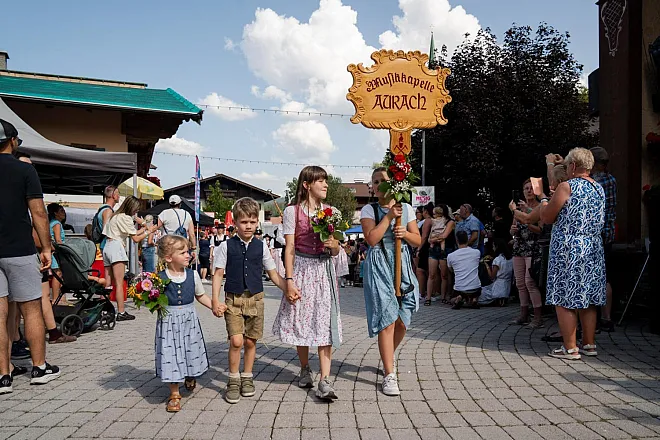 Blumencorso 3