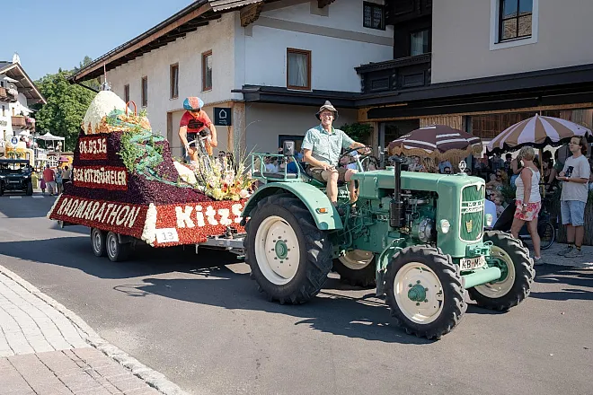 Blumencorso 4