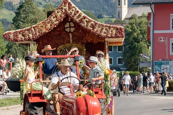 Blumencorso 2