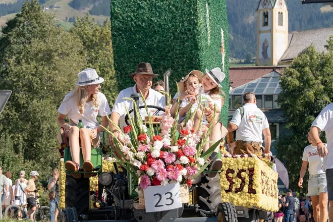 Blumencorso 1